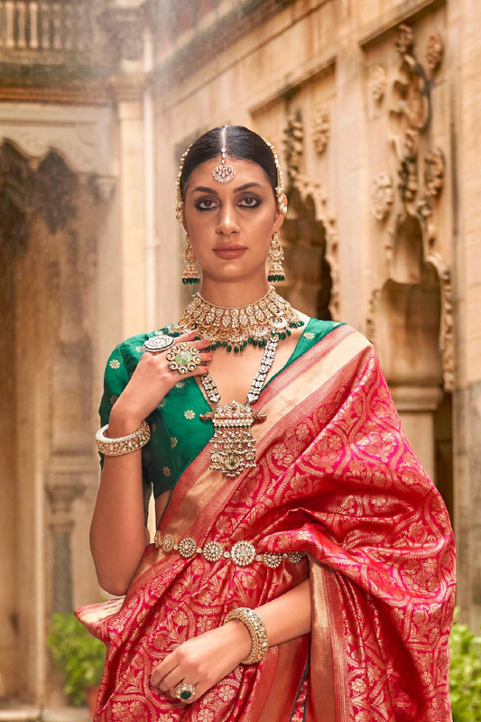 Royal Banarasi Silk Saree with Timeless Jacquard Weaves