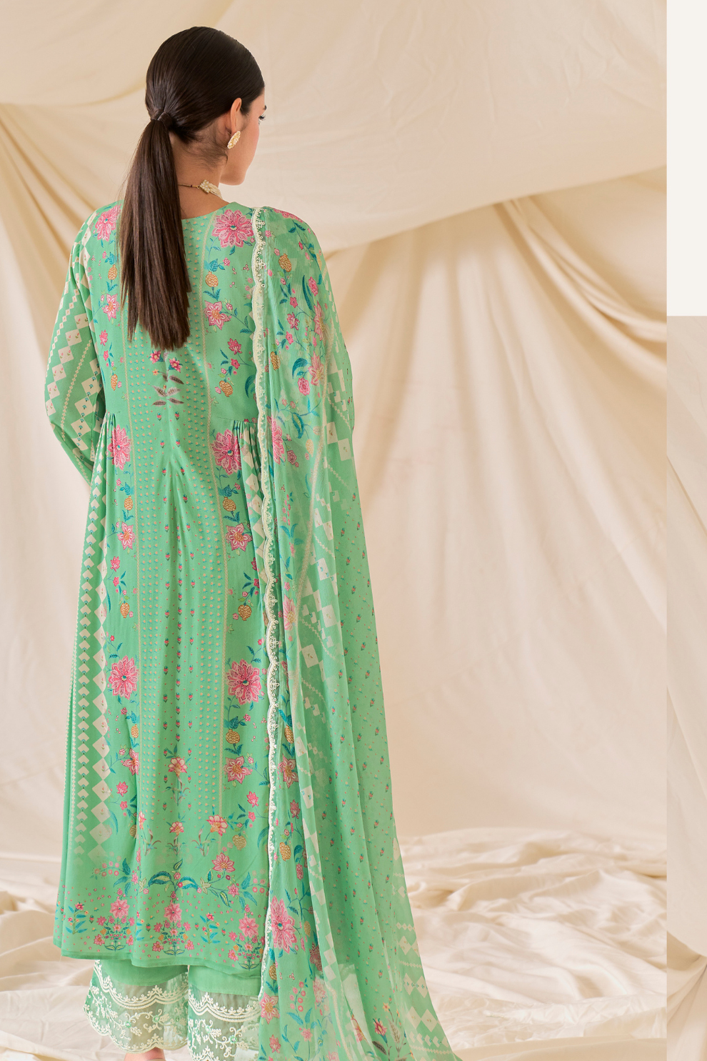 Green Pure Muslin Embroidery Kurta Set with Elegant Design