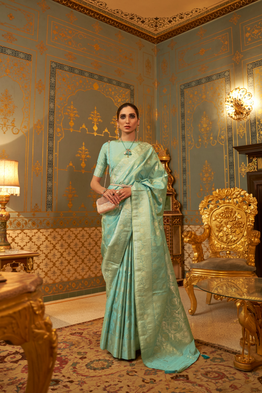Timeless Handloom Weaving Silk Saree with Traditional Craftsmanship