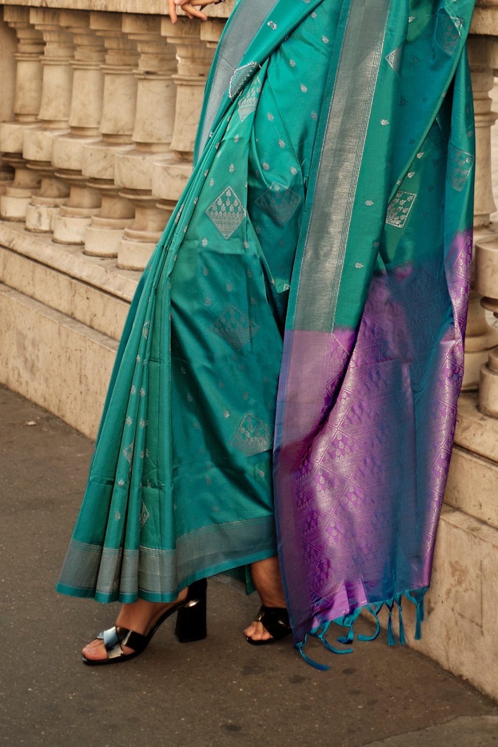 Banarasi Soft Silk Handloom Saree with Traditional Elegance