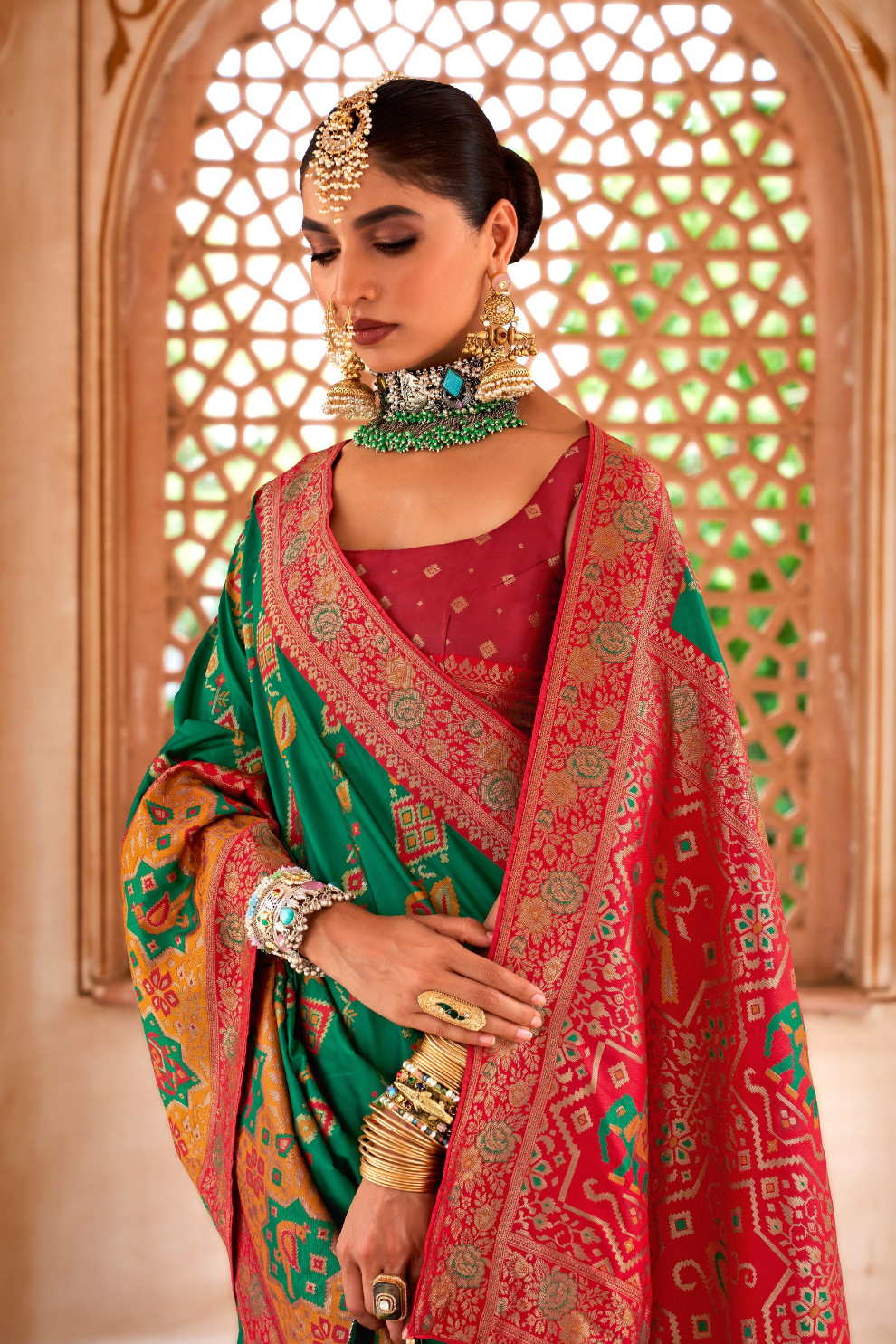 Graceful Silk Saree with Timeless Printed Art Design