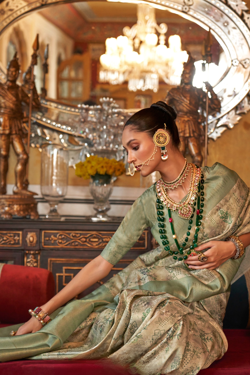 Traditional Woven Silk Blend Saree in Kanjivaram Design