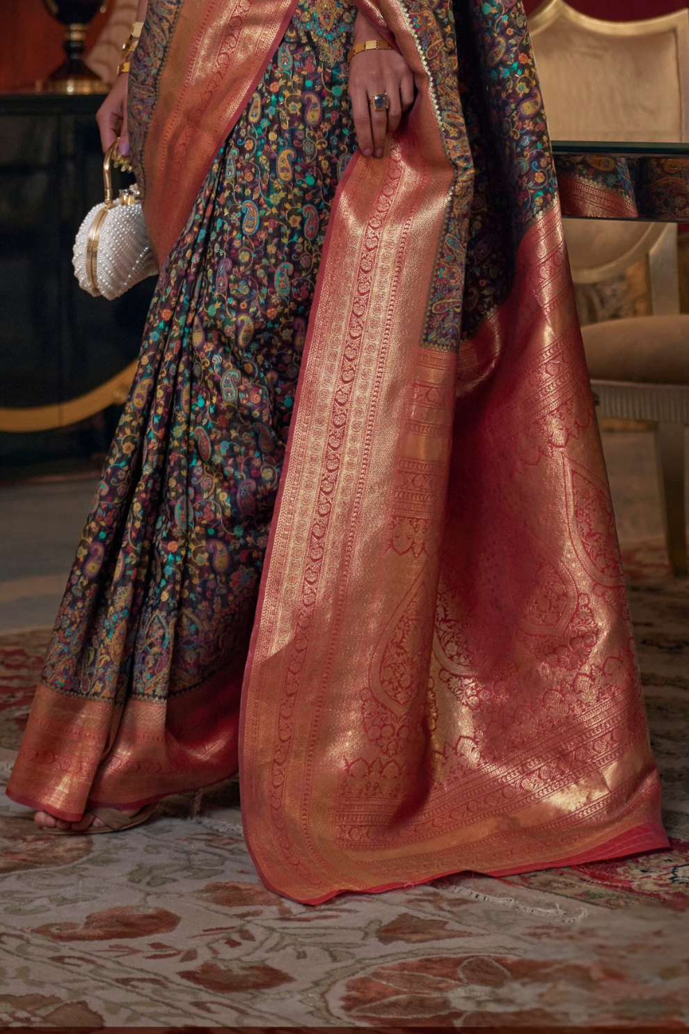 Graceful Gota Handloom Woven Silk Saree with Traditional Detailing