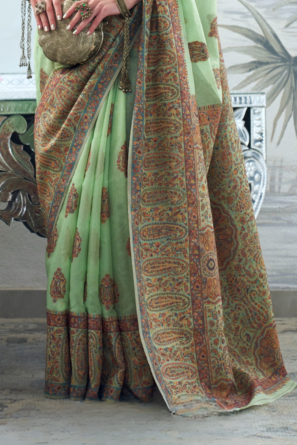 Heavy Modal Saree with Kashmiri Handloom Weaving Elegance