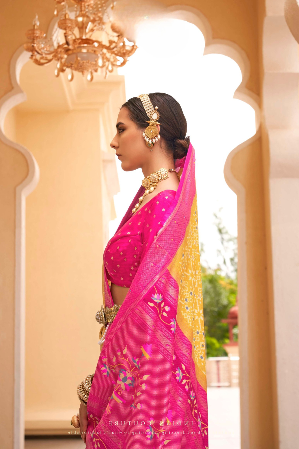 Elegant Silk Saree Featuring Classic Patola Print Work