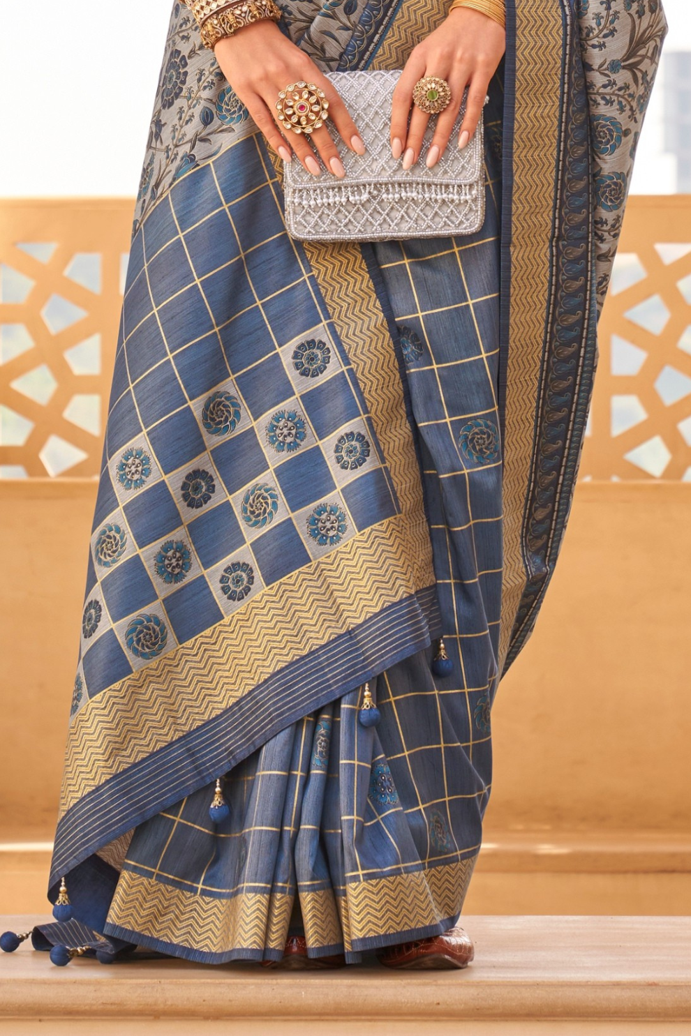 Graceful Silk Saree with Timeless Printed Art Design