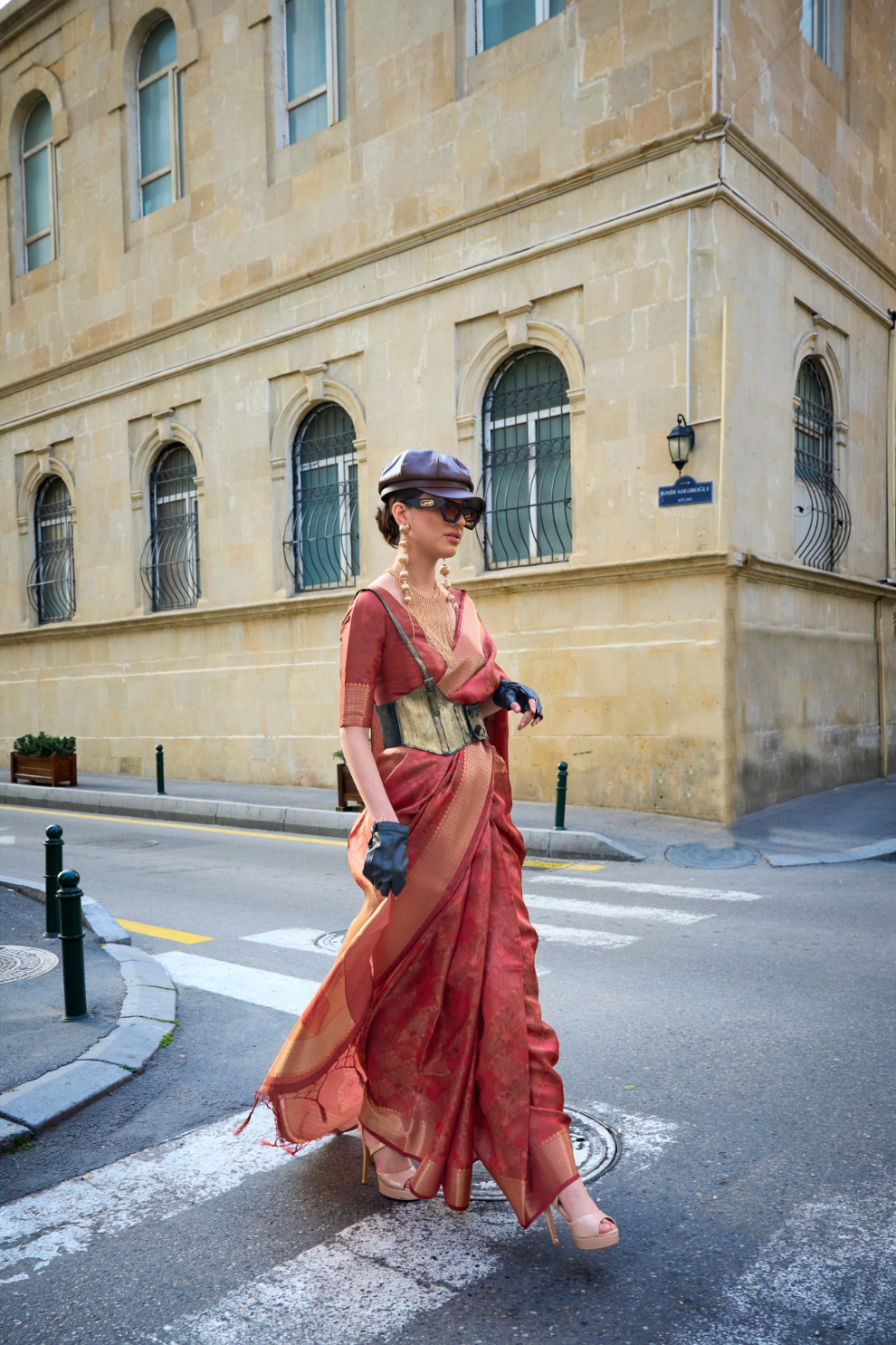Pure Handloom Two Tone Organza Weaving Saree with Subtle Zari Shine
