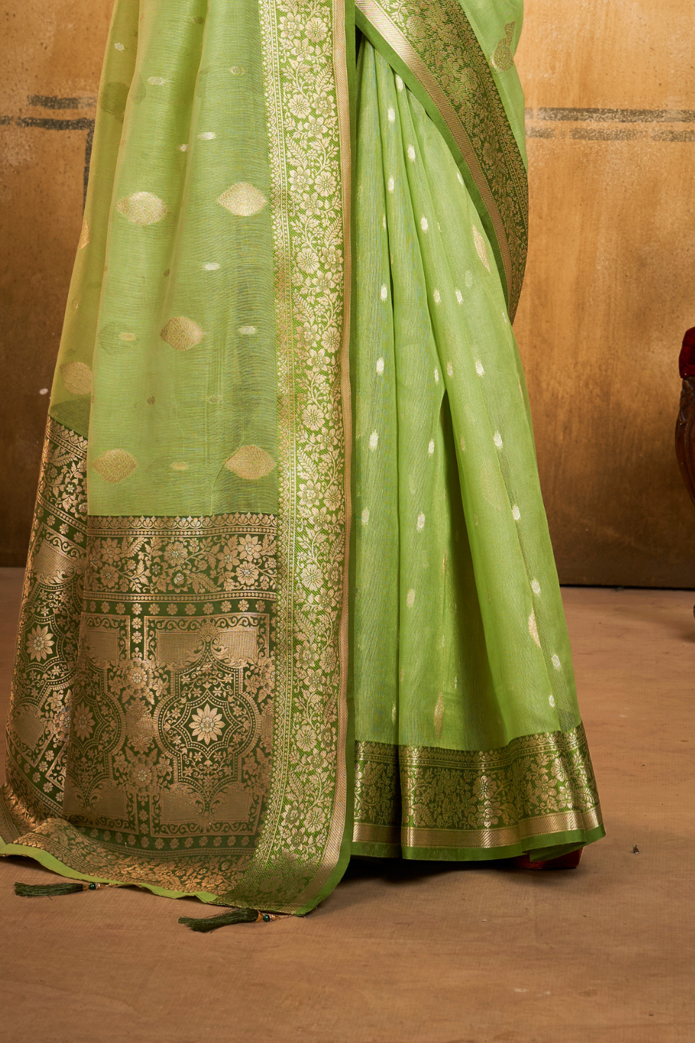 Tissue Silk Elegance Draped in a Striking Contrast Border