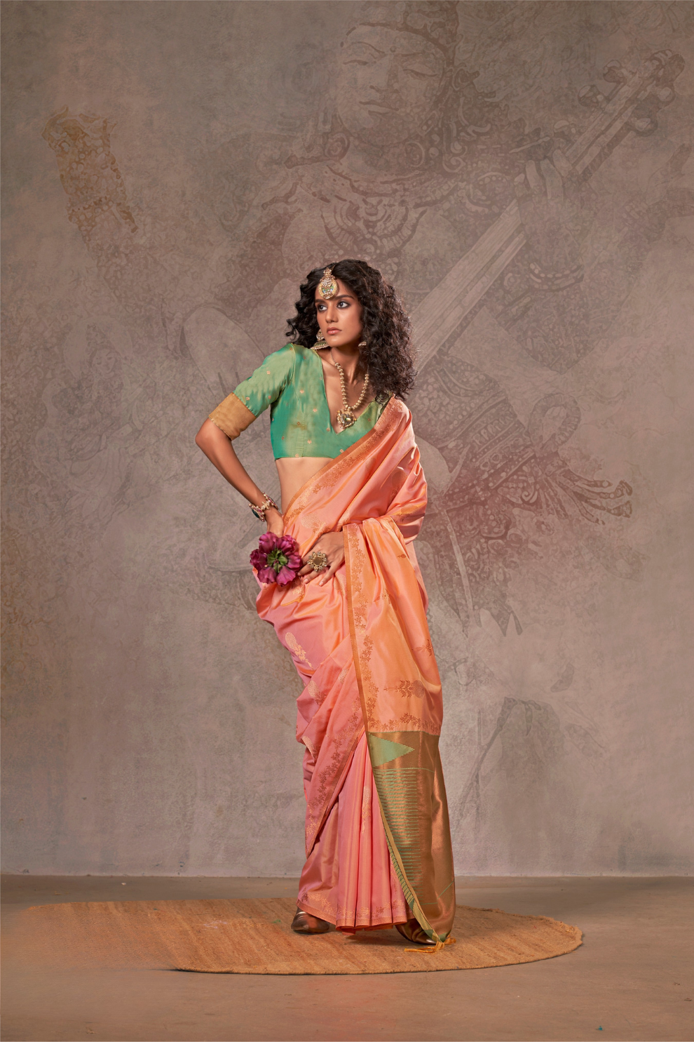 Dual Tone Banarasi Silk Saree with Rich Zari Weaving Elegance