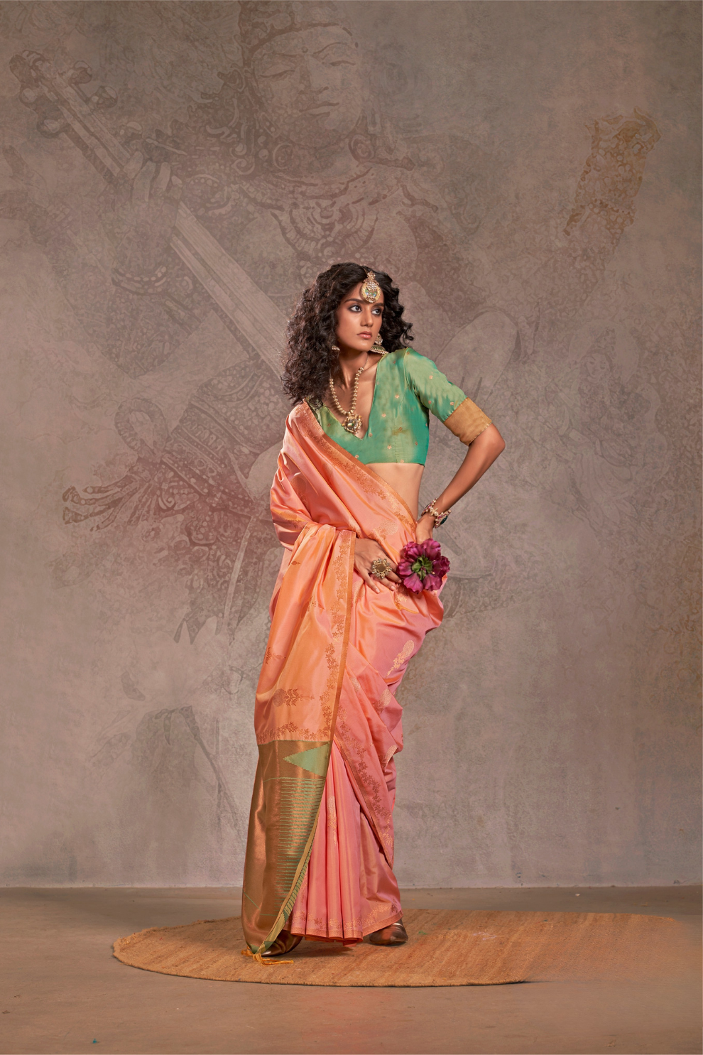 Dual Tone Banarasi Silk Saree with Rich Zari Weaving Elegance