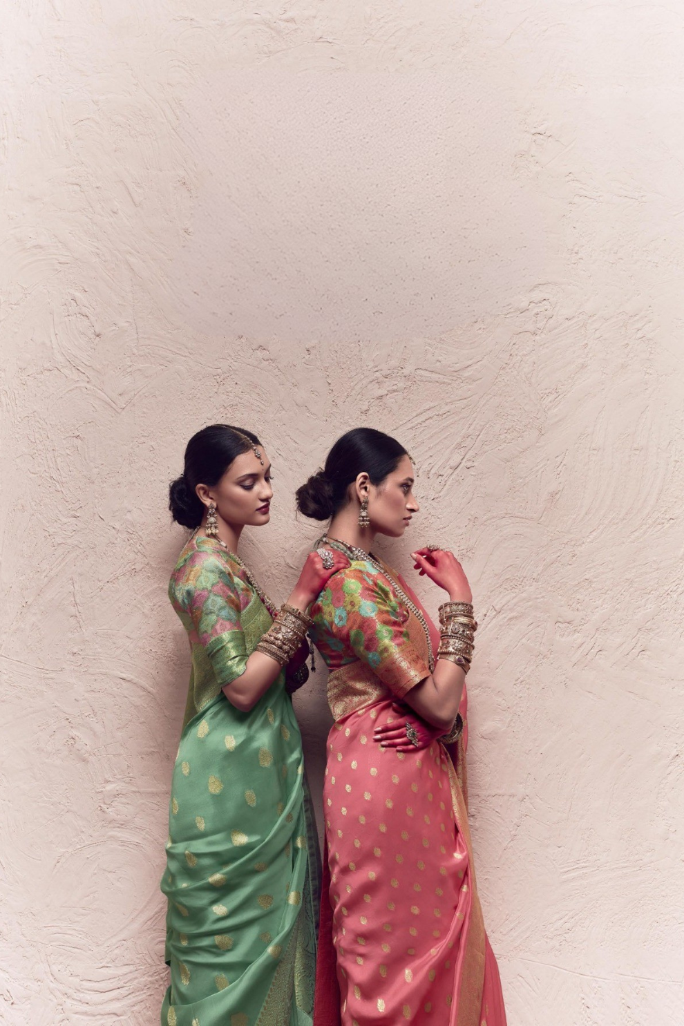 Pure Zari Elegance A Saree Woven with Timeless Beauty