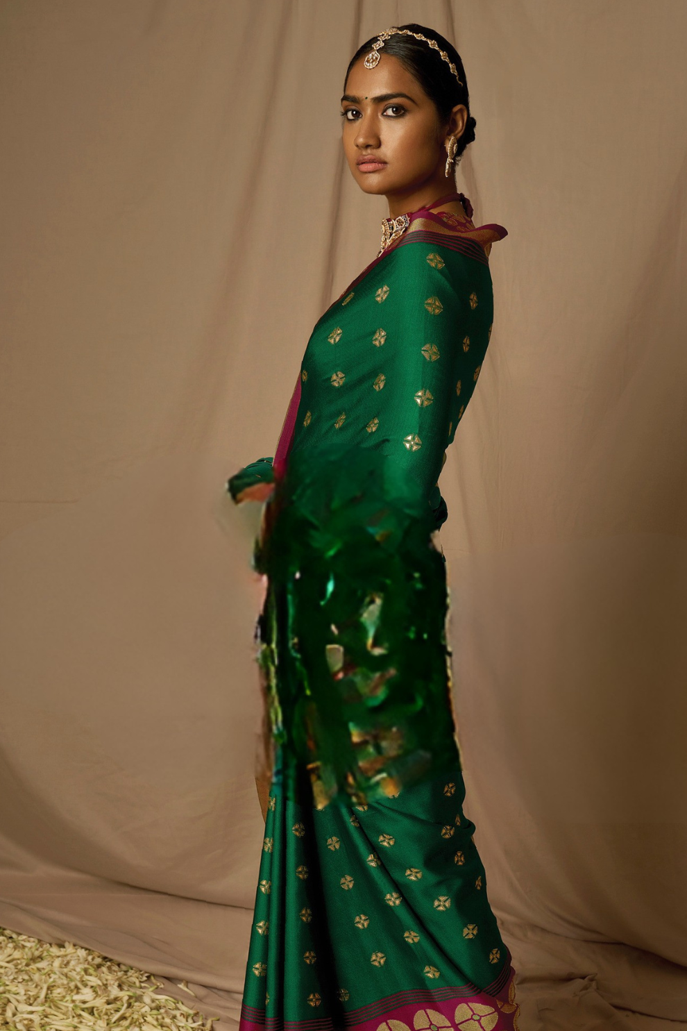 Soft Brasso Floral Printed Saree with Graceful Drape and Lightweight