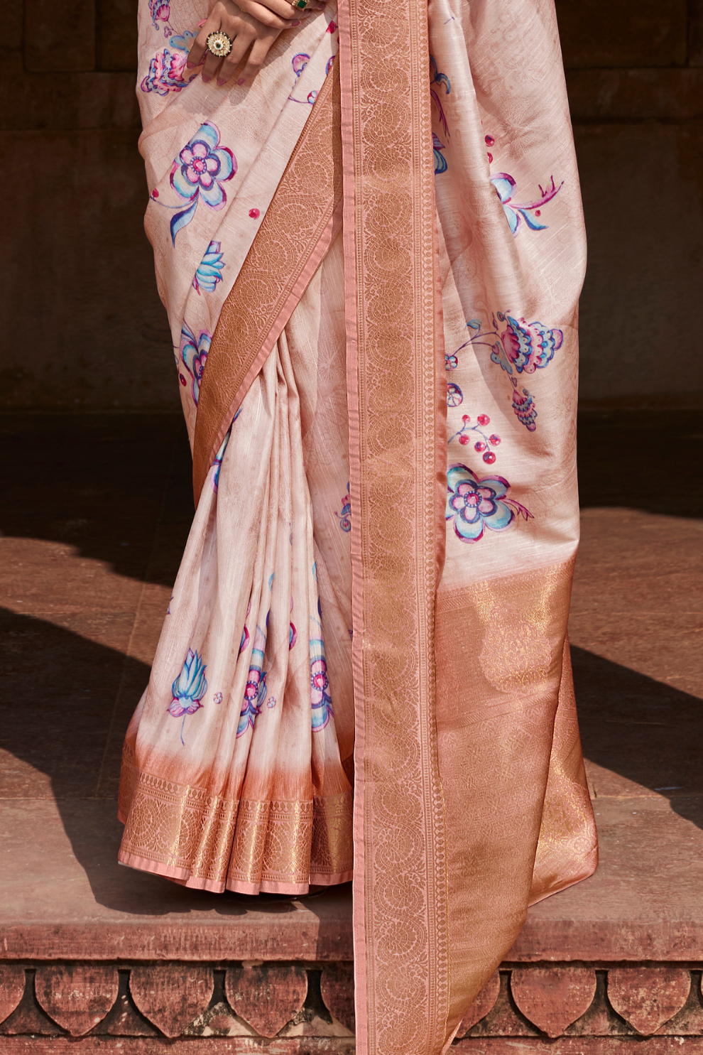 Handloom Silk – Timeless Craftsmanship with a Luxurious Touch - LaVante Fashion