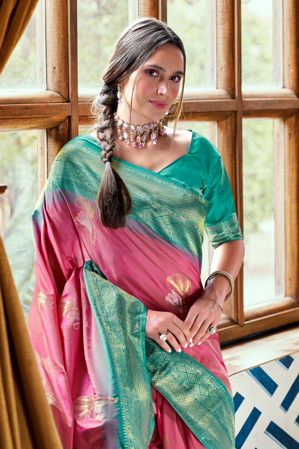 Pure Weaving Silk with Zari Woven Butta & Contrast - LaVante Fashion