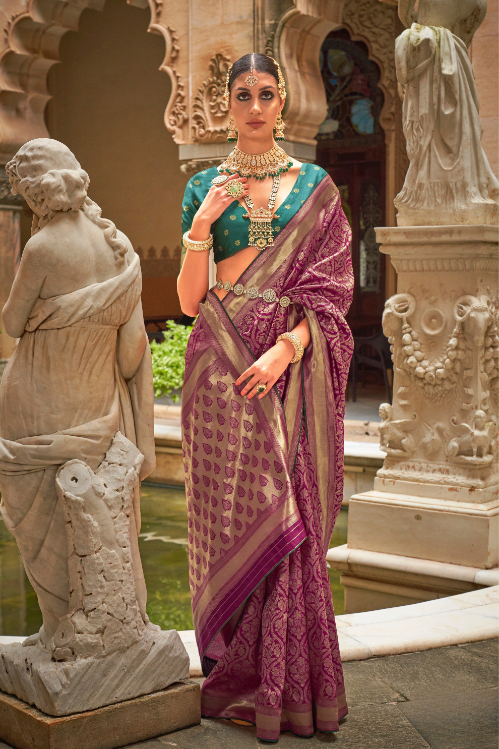 Royal Banarasi Silk Saree with Timeless Jacquard Weaves