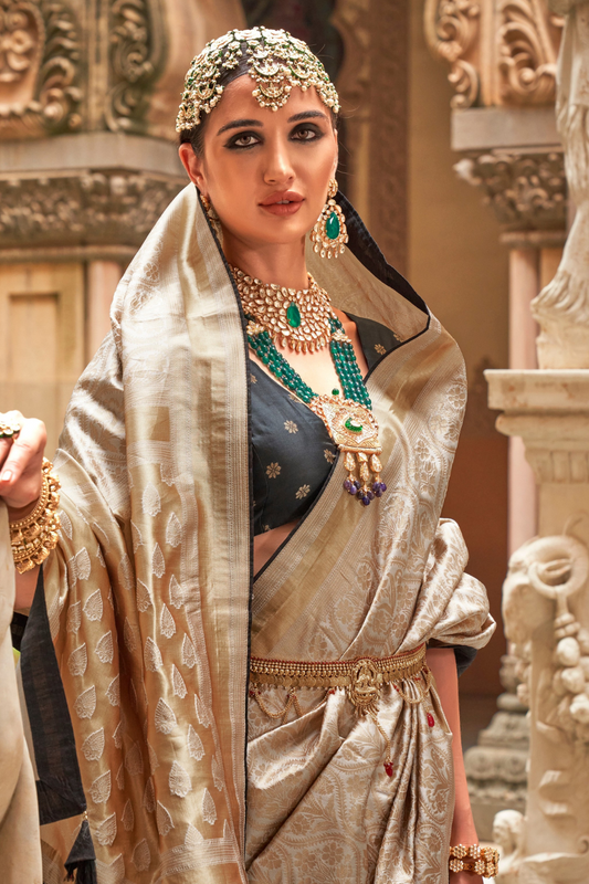 Royal Banarasi Silk Saree with Timeless Jacquard Weaves