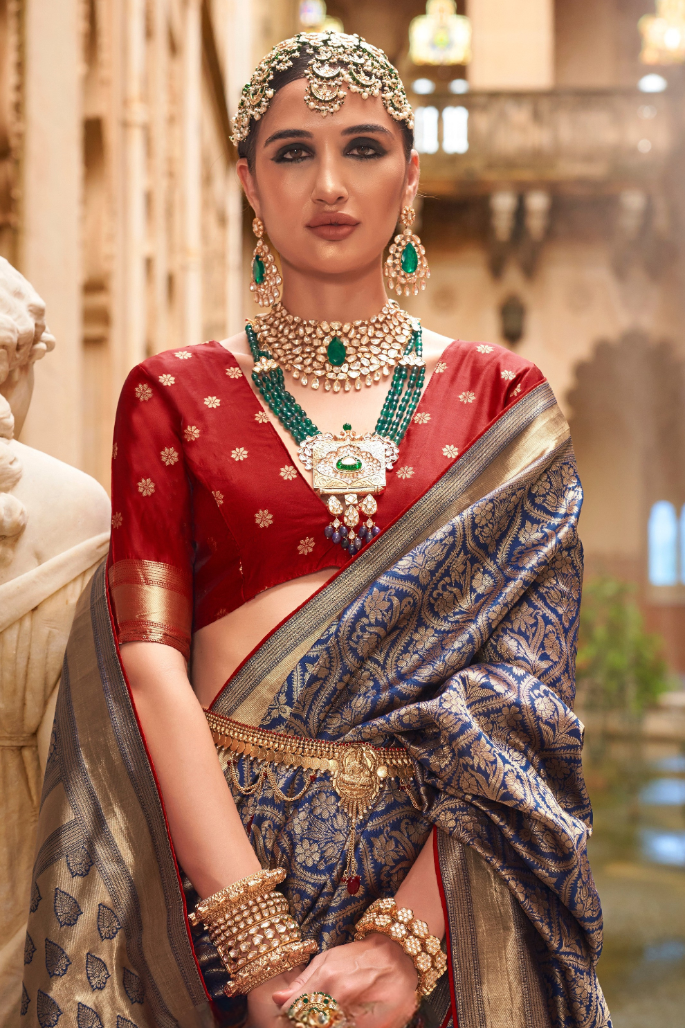Royal Banarasi Silk Saree with Timeless Jacquard Weaves
