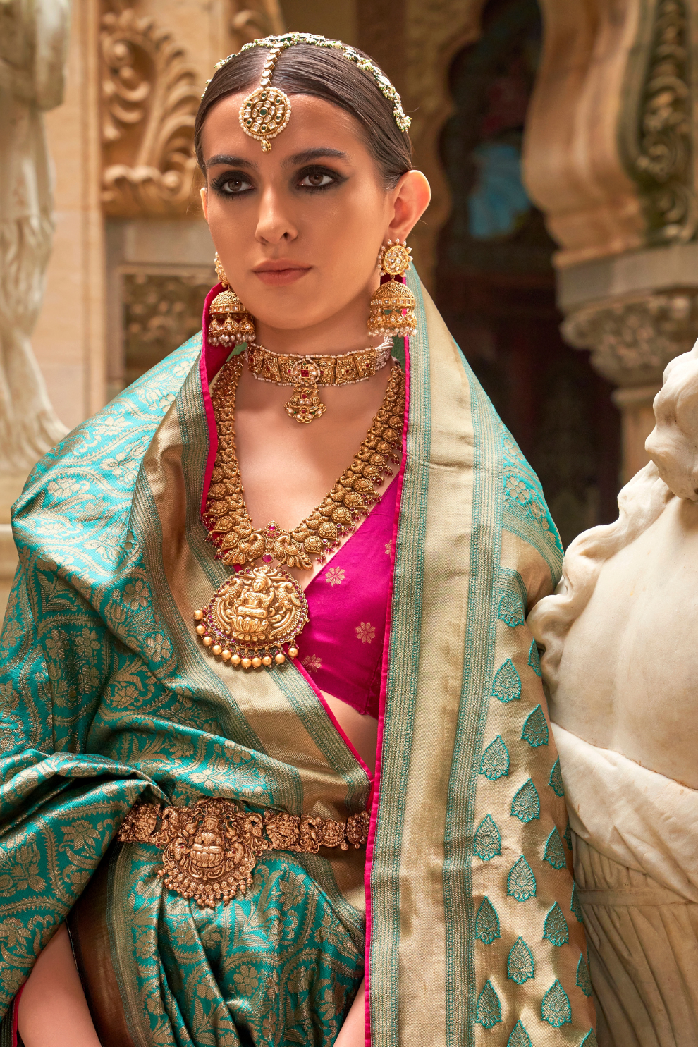 Royal Banarasi Silk Saree with Timeless Jacquard Weaves