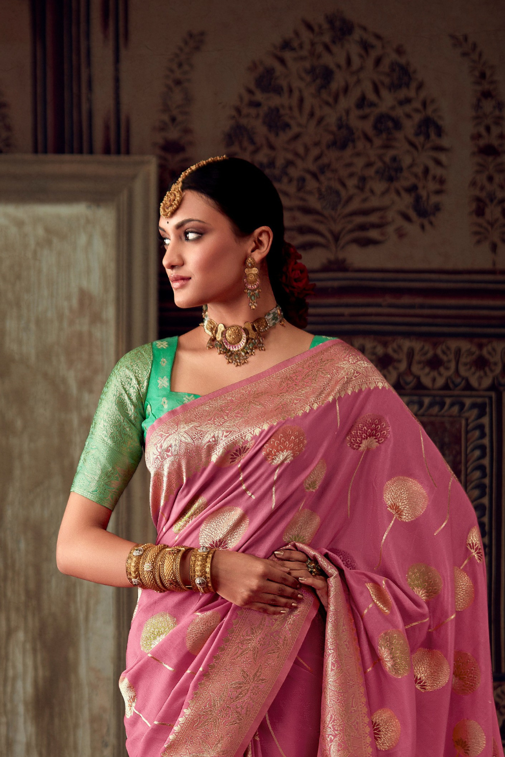 Banarasi Crepe Silk Saree with Zari Weaving Work