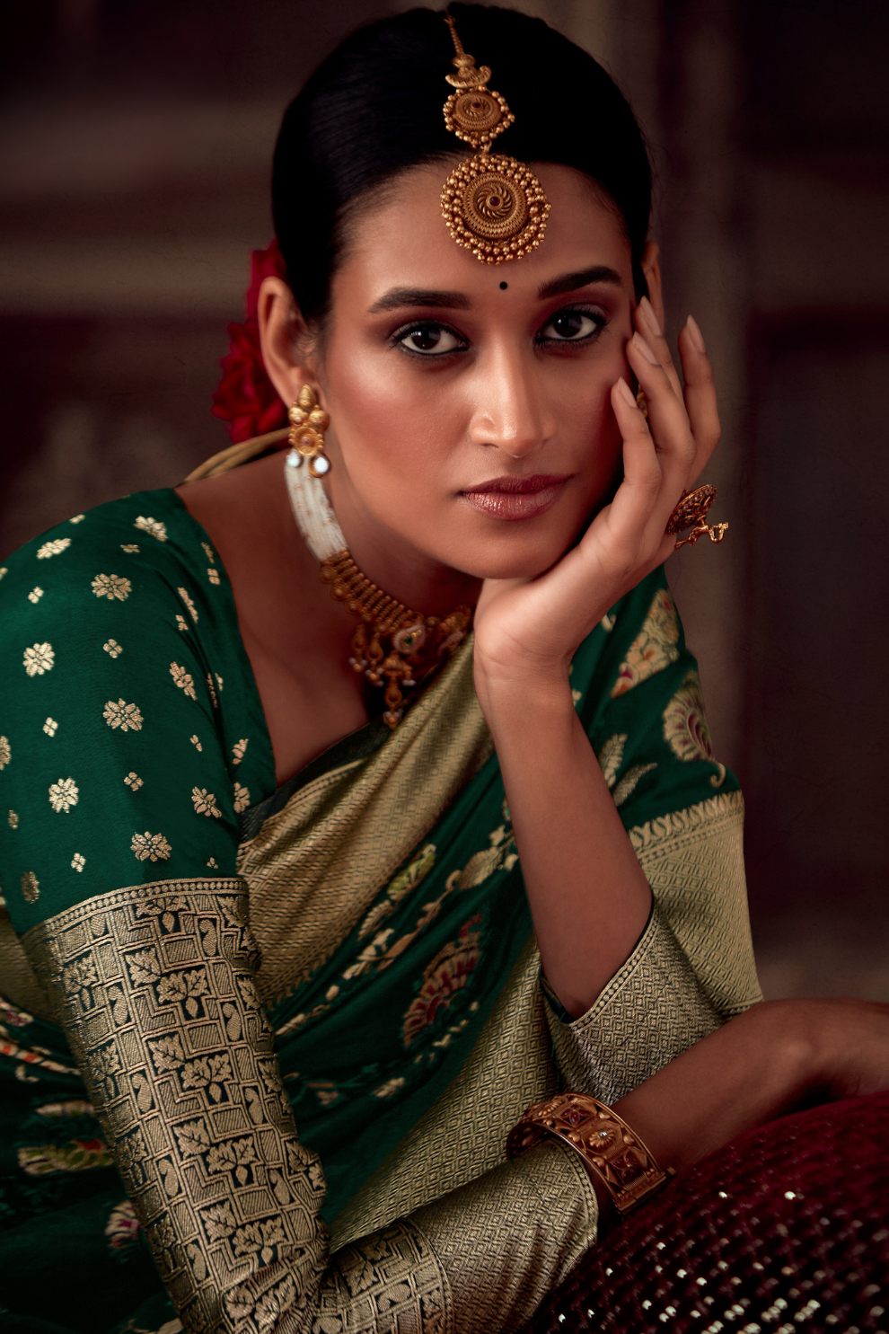 Banarasi Crepe Silk Saree with Zari Weaving Work