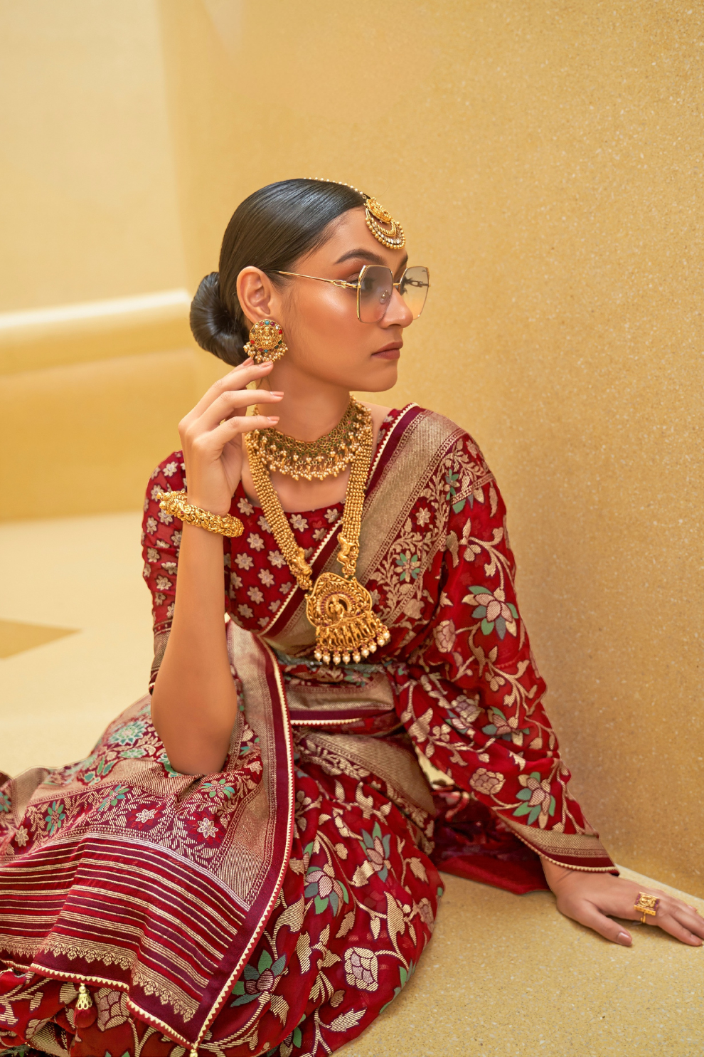 Banarasi Organza Bagh Floral Embellished Designer Saree