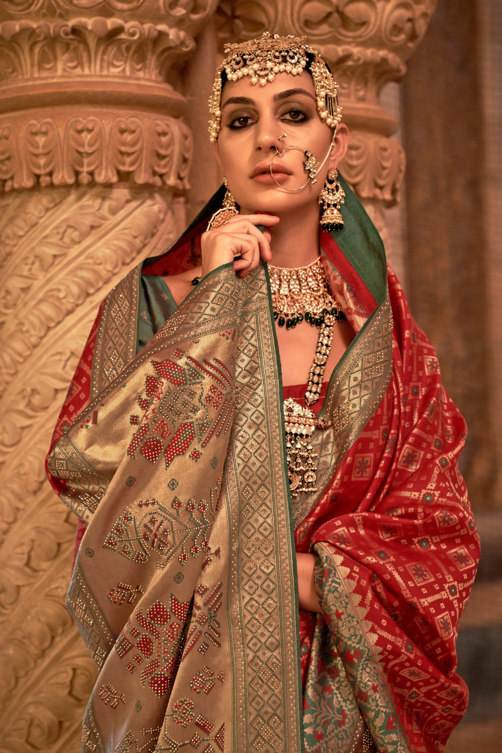 Elegant Banarasi Silk Saree with Striking Contrast Border