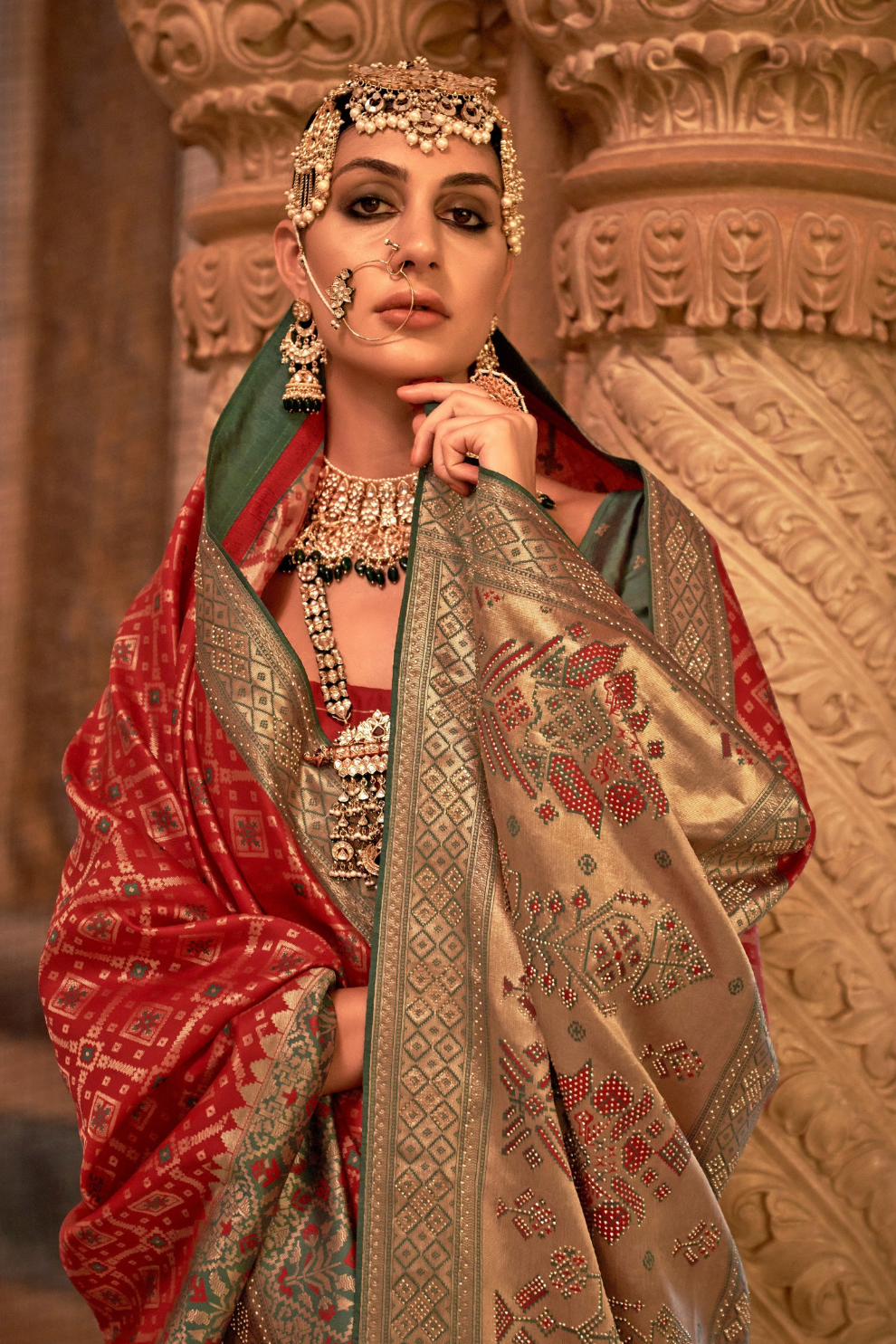 Elegant Banarasi Silk Saree with Striking Contrast Border