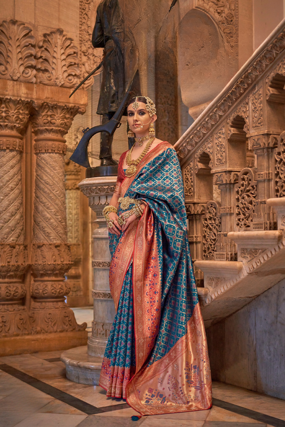 Elegant Banarasi Silk Saree with Striking Contrast Border
