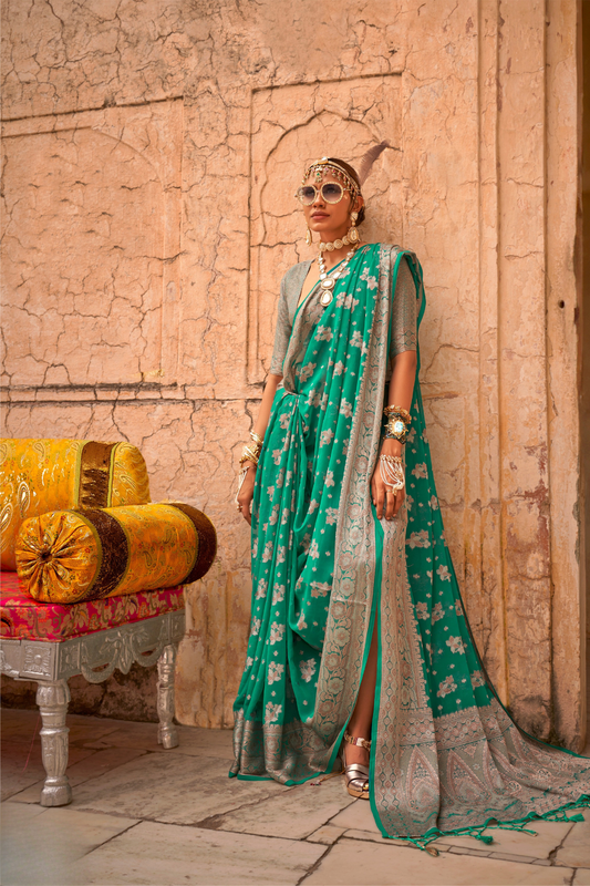 Georgette Saree with Soft Touch Finish and Ethnic Buta Design