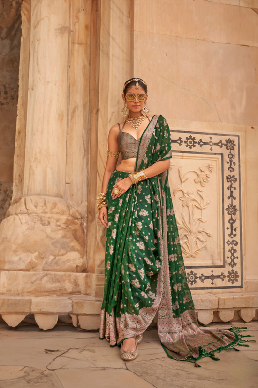 Georgette Saree with Soft Touch Finish and Ethnic Buta Design