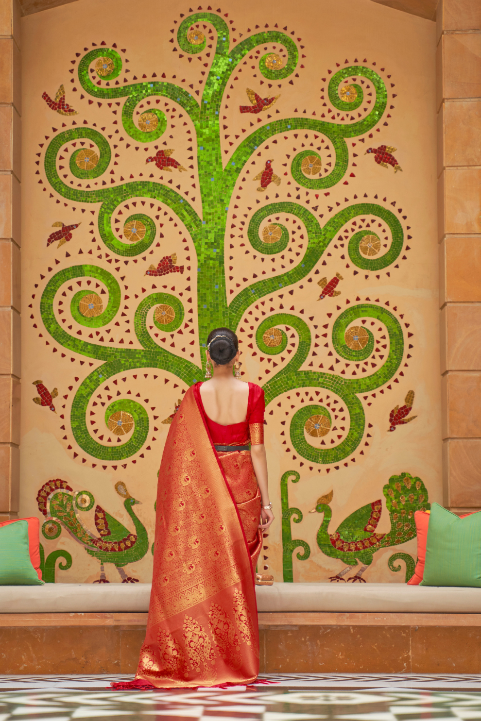 Royal Kanjivaram Silk Saree with Classic Zari Weaving Work