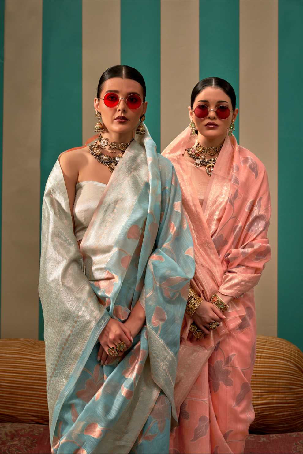 Elegant Handwoven Linen Saree with Subtle Weaving