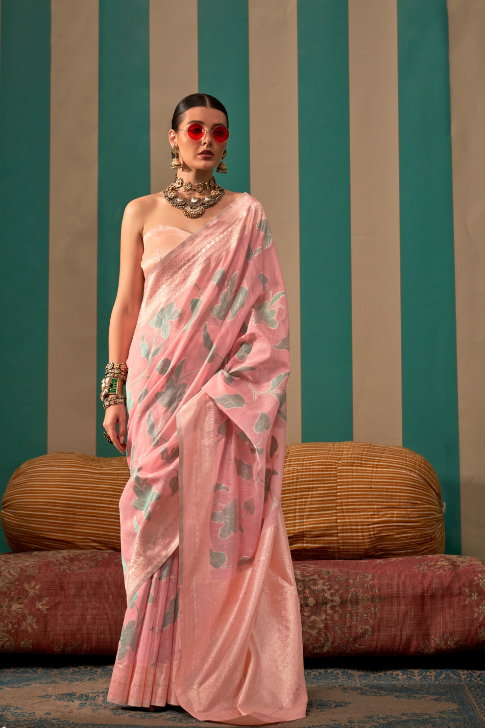 Elegant Handwoven Linen Saree with Subtle Weaving