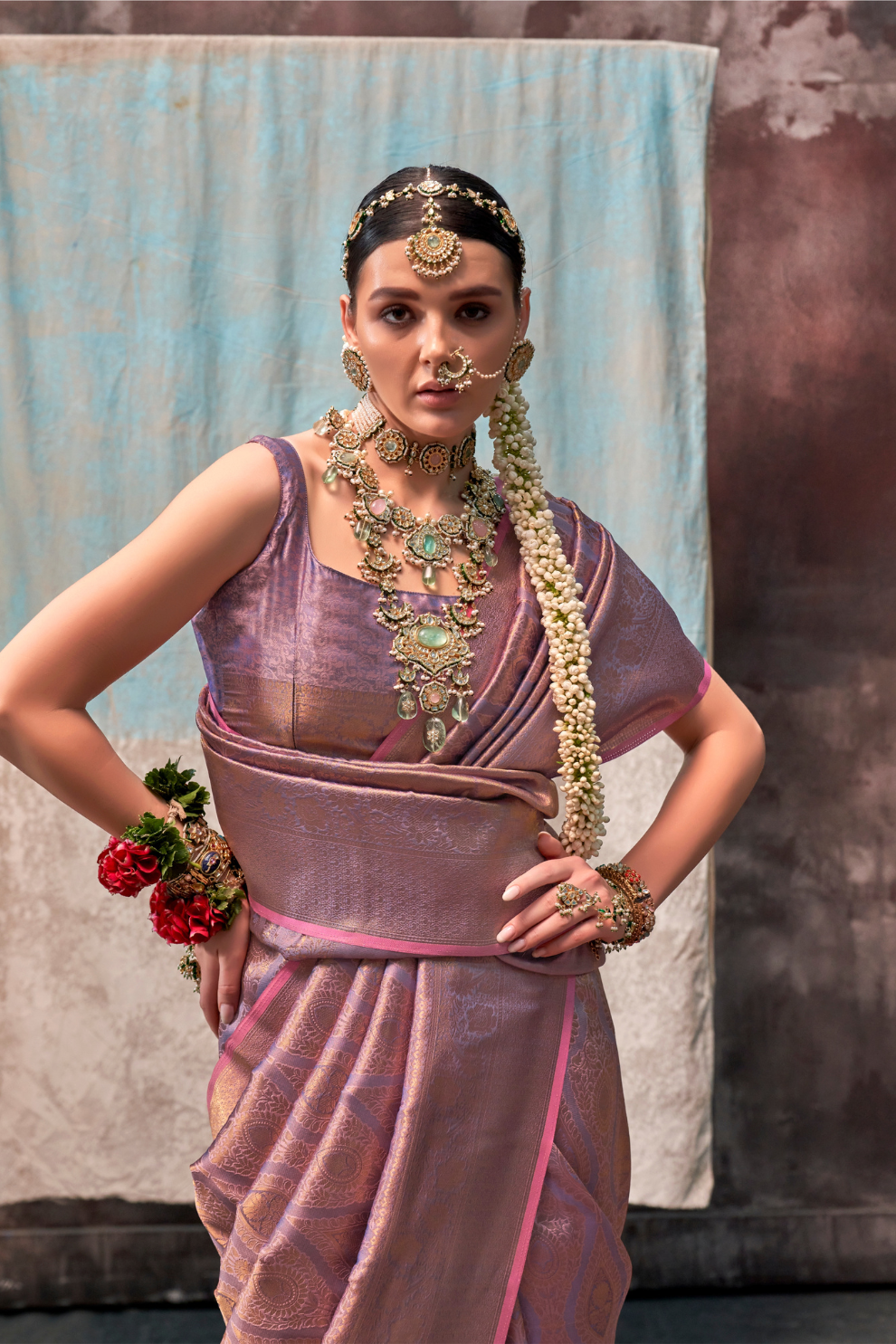 Elegant Handwoven Pure Silk Saree with Zari Design