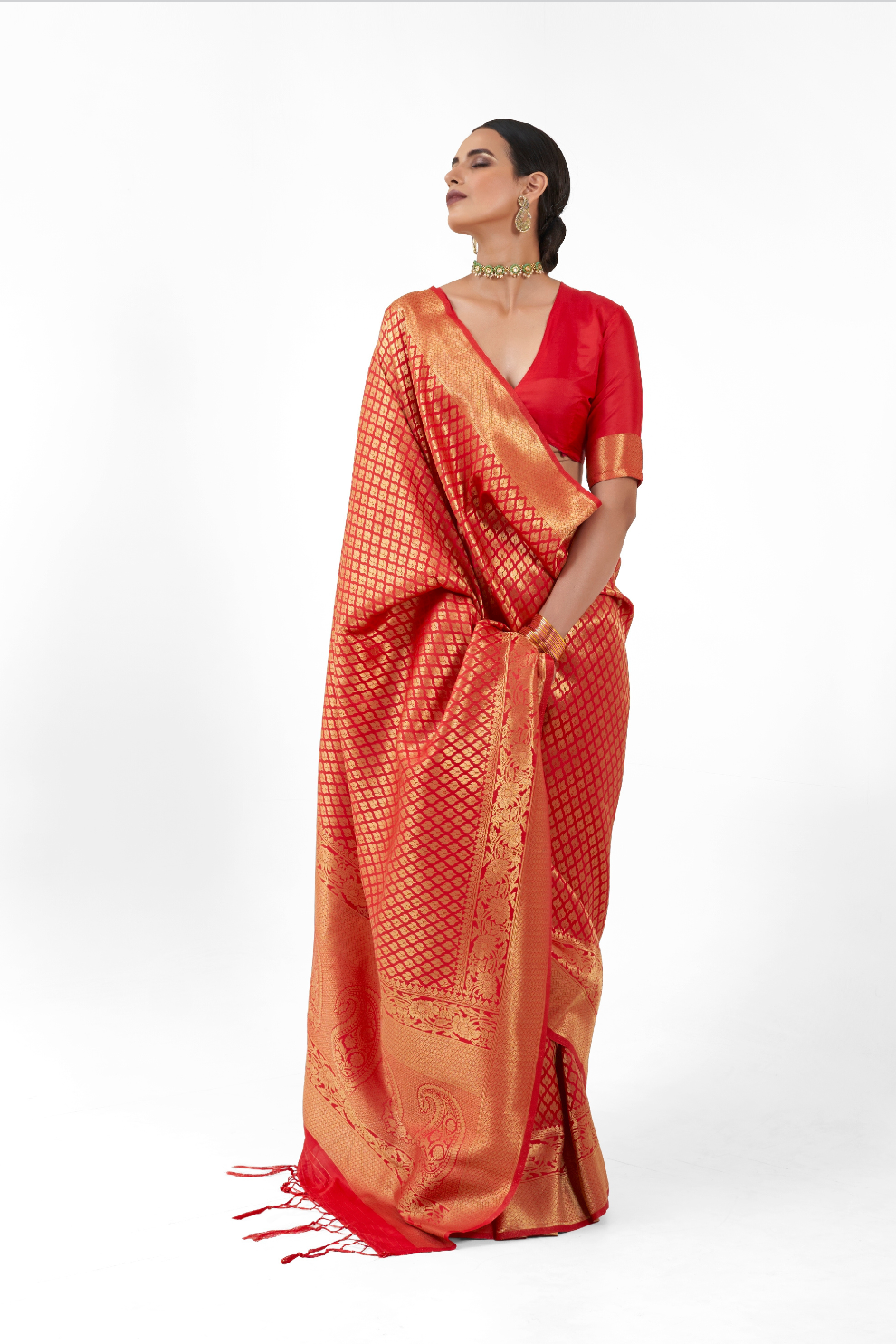 Handloom Woven Kanjivaram Silk Saree with Rich Traditional Design