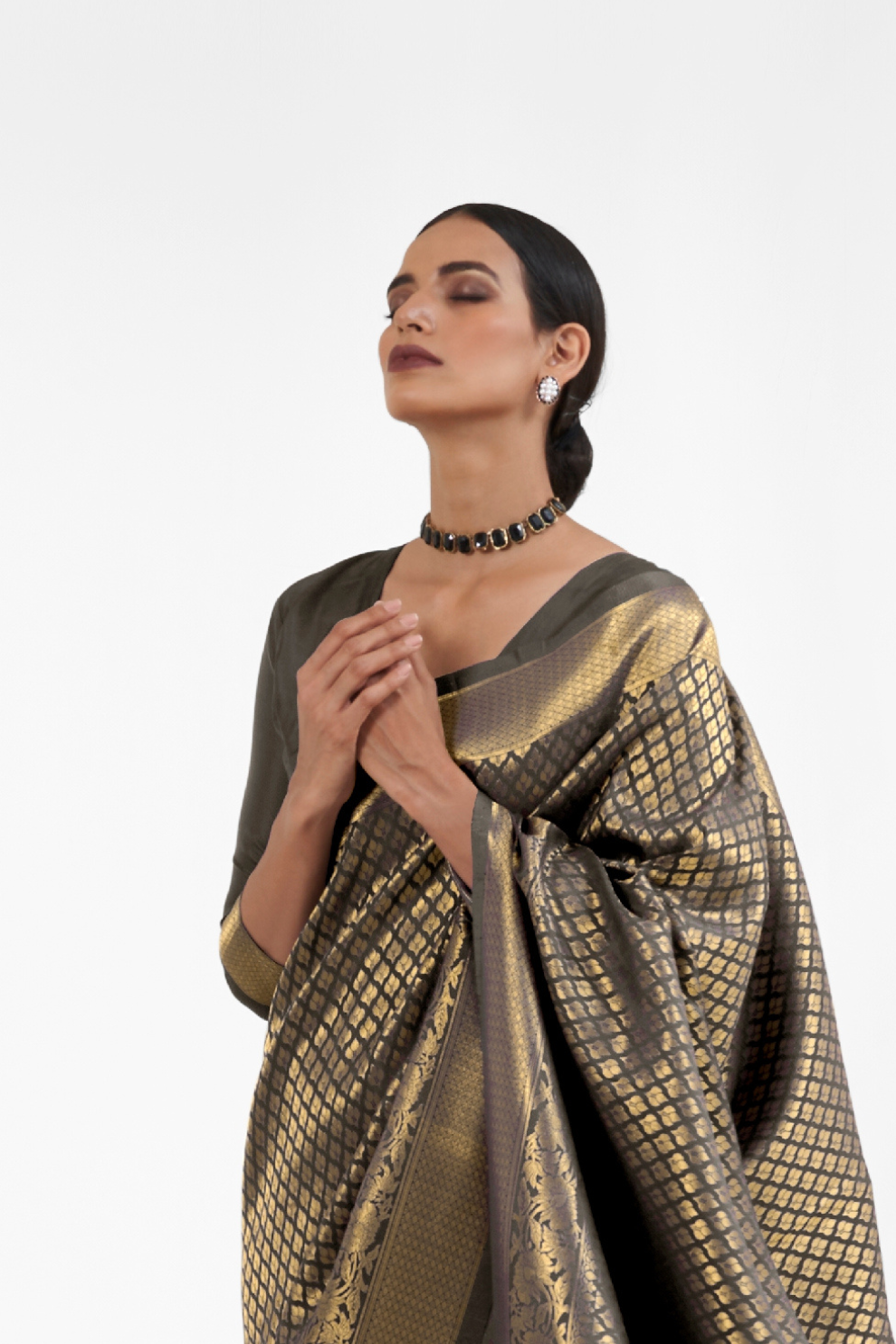 Handloom Woven Kanjivaram Silk Saree with Rich Traditional Design