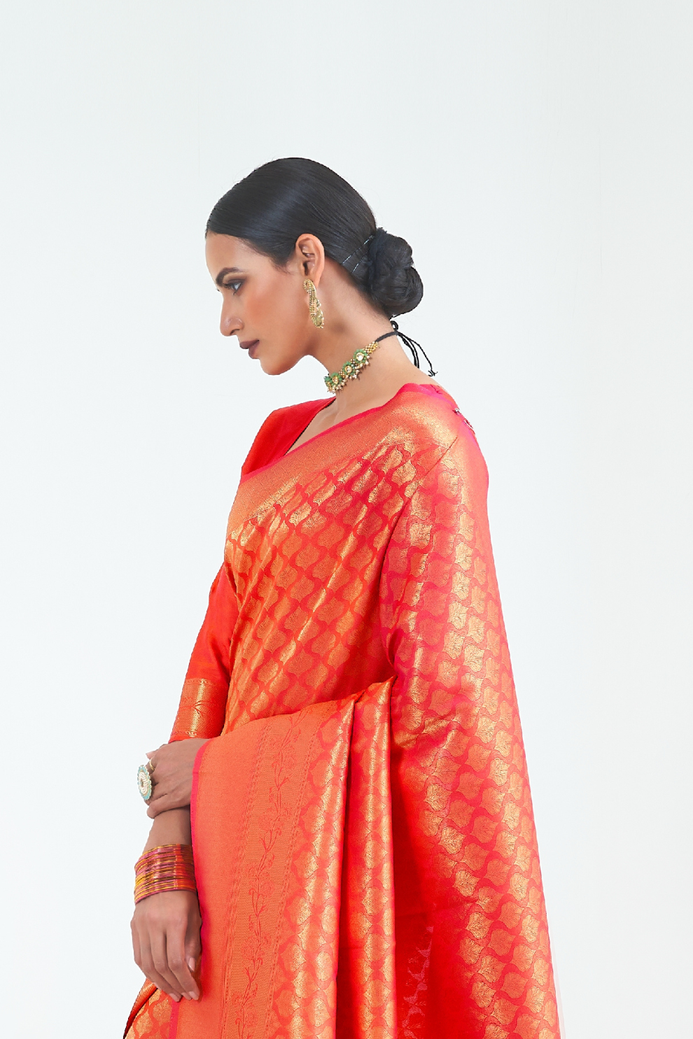 Kanjivaram Silk Saree with Traditional Handloom Weaving Art