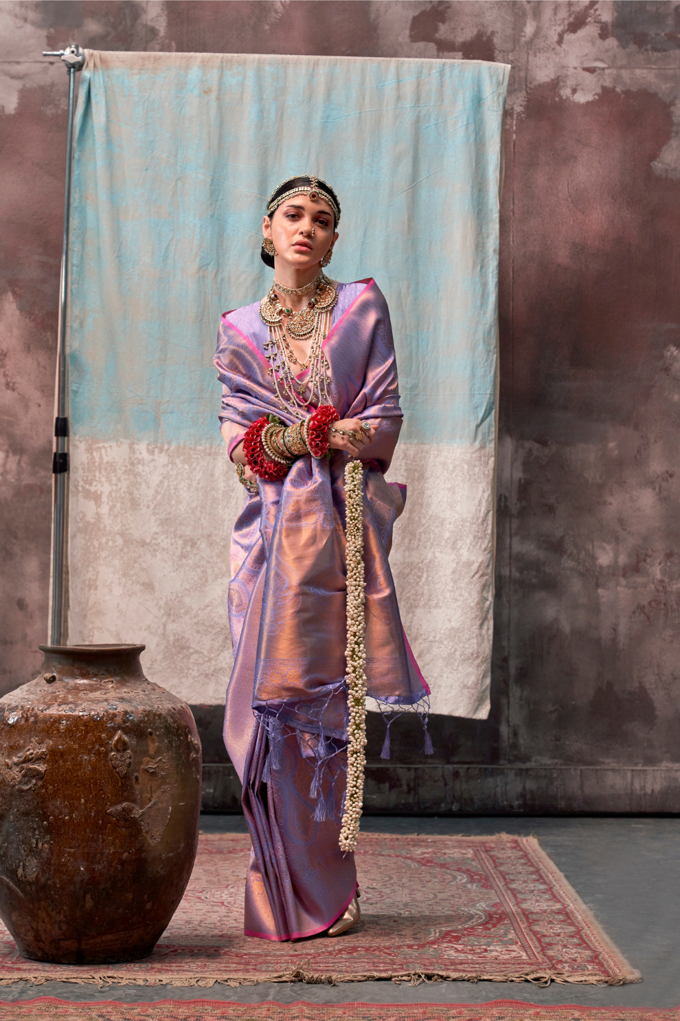 Elegant Handwoven Pure Silk Saree with Zari Design