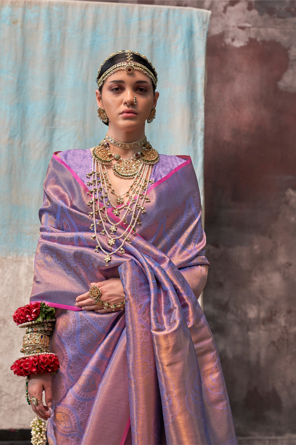 Elegant Handwoven Pure Silk Saree with Zari Design