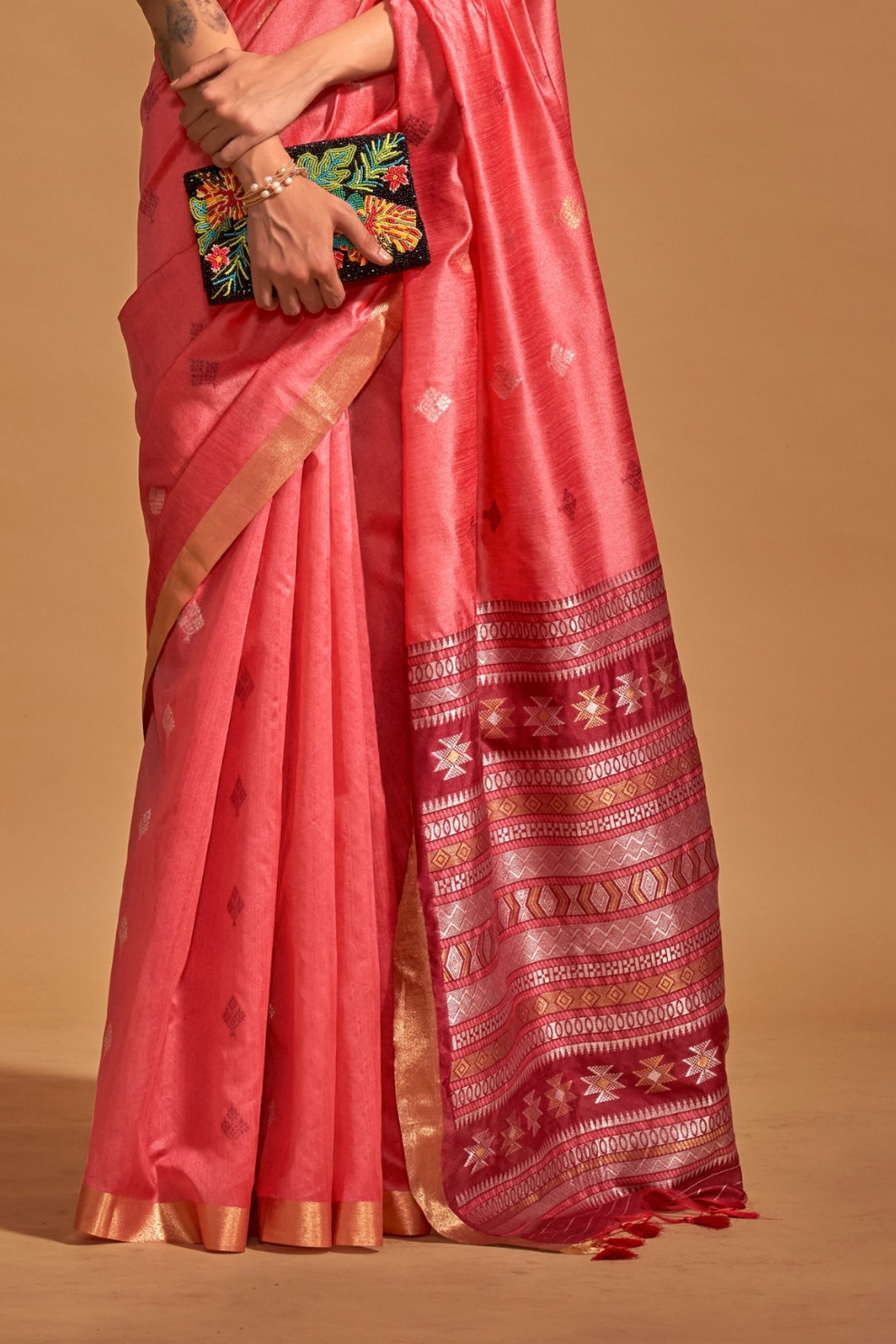 Handloom Weaving Silk Saree with Elegant Designer Finish