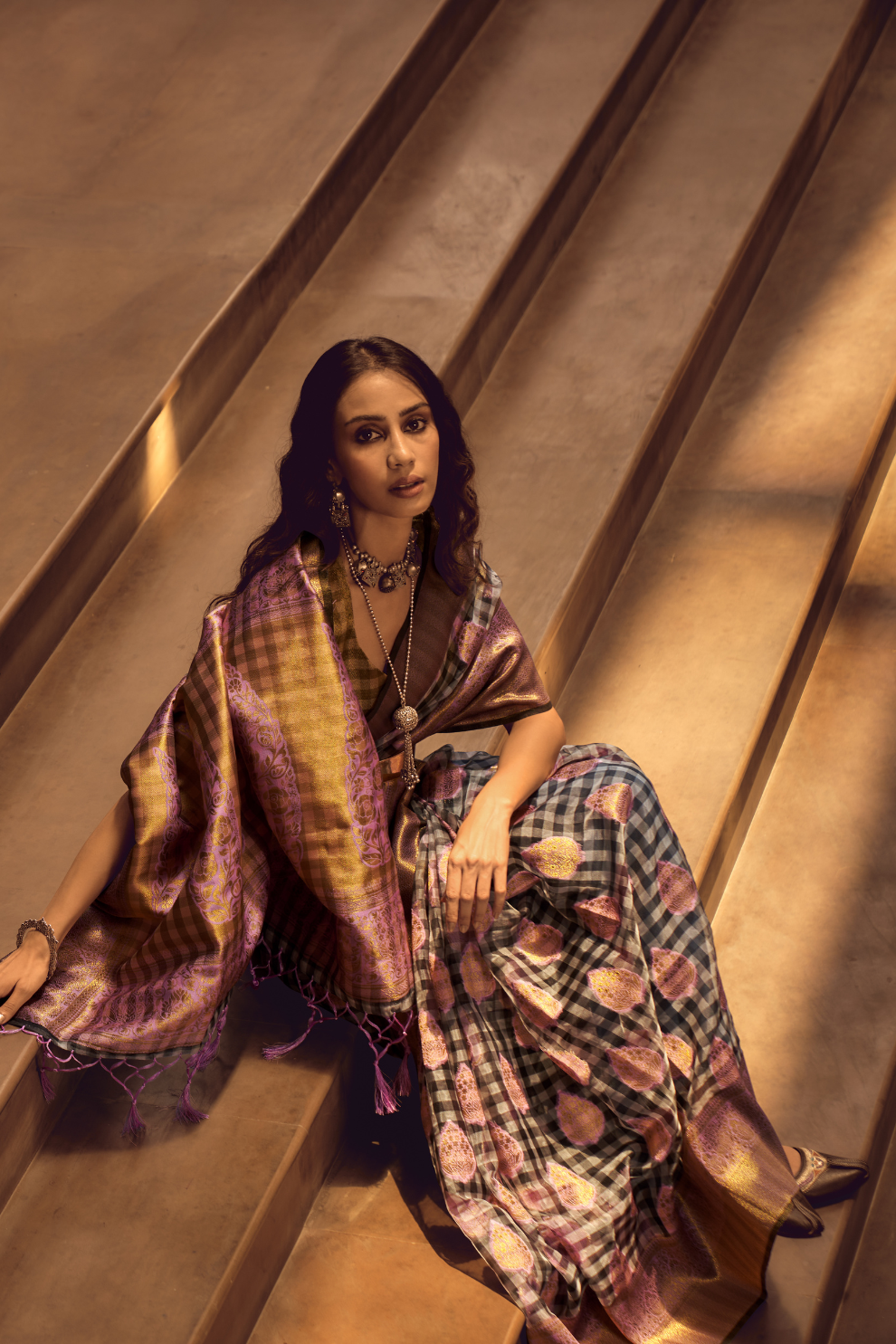 Eternal Elegance Woven in Pure Handloom Silk Heritage