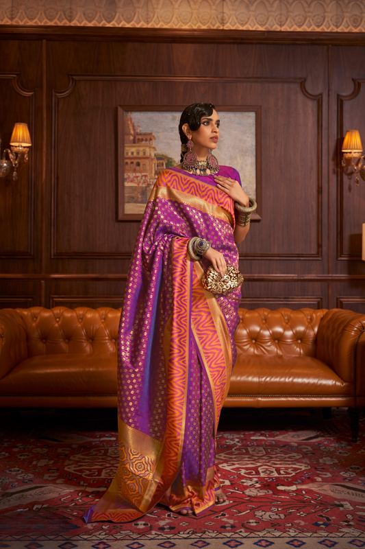Elegant Handloom Saree with Traditional Zari Weaving