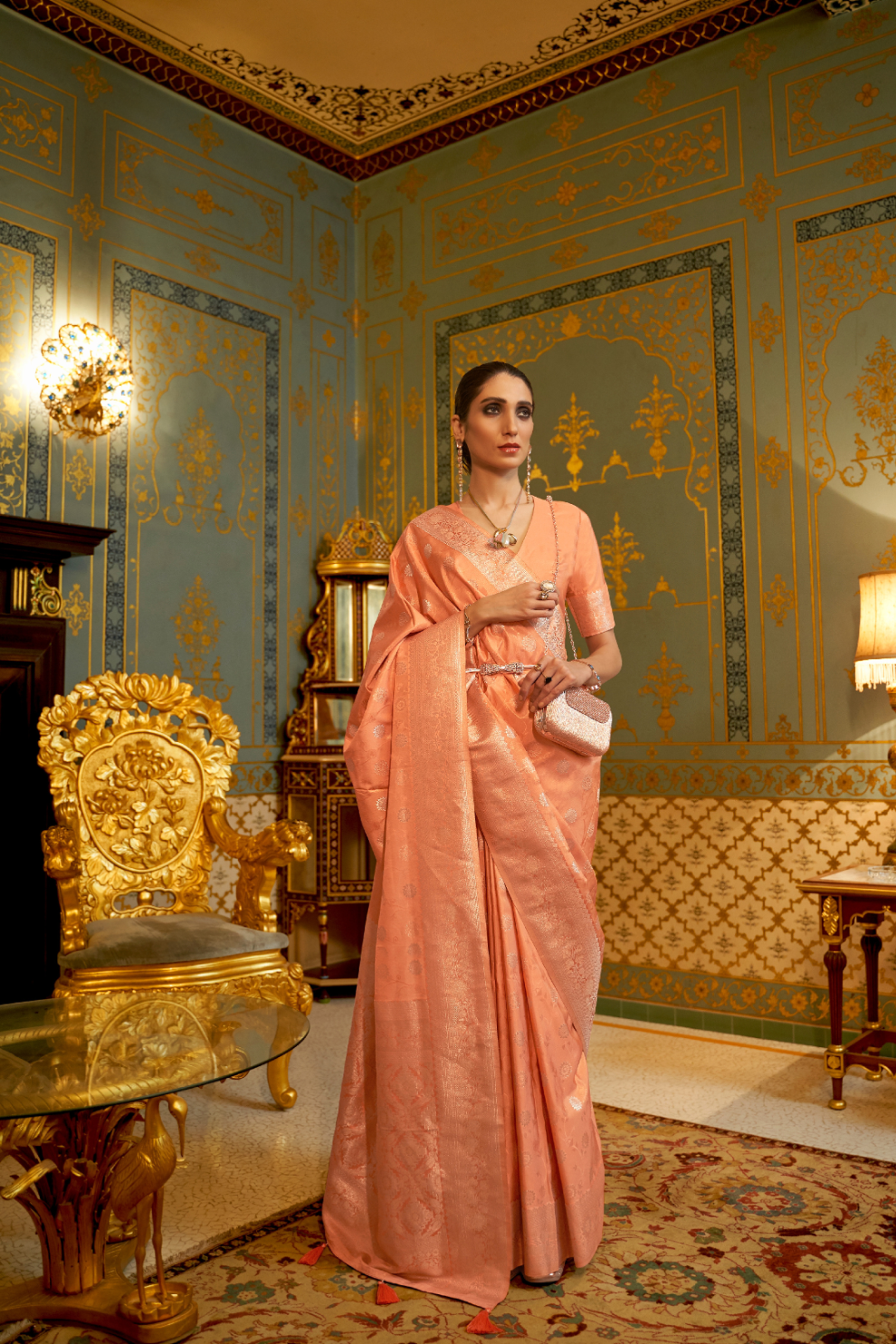 Timeless Handloom Weaving Silk Saree with Traditional Craftsmanship
