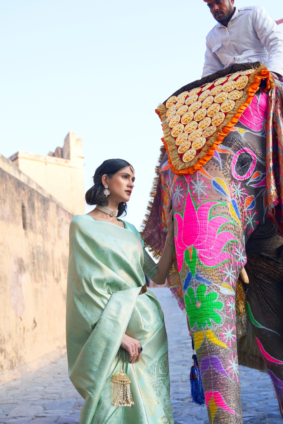 Two-Tone Kanjivaram Saree with Rich Zari Weaving