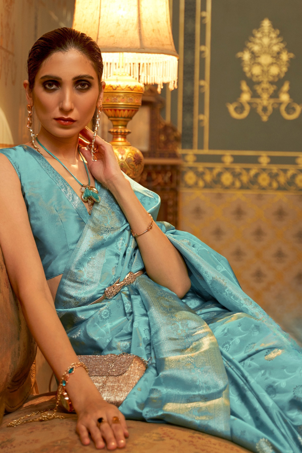 Timeless Handloom Weaving Silk Saree with Traditional Craftsmanship