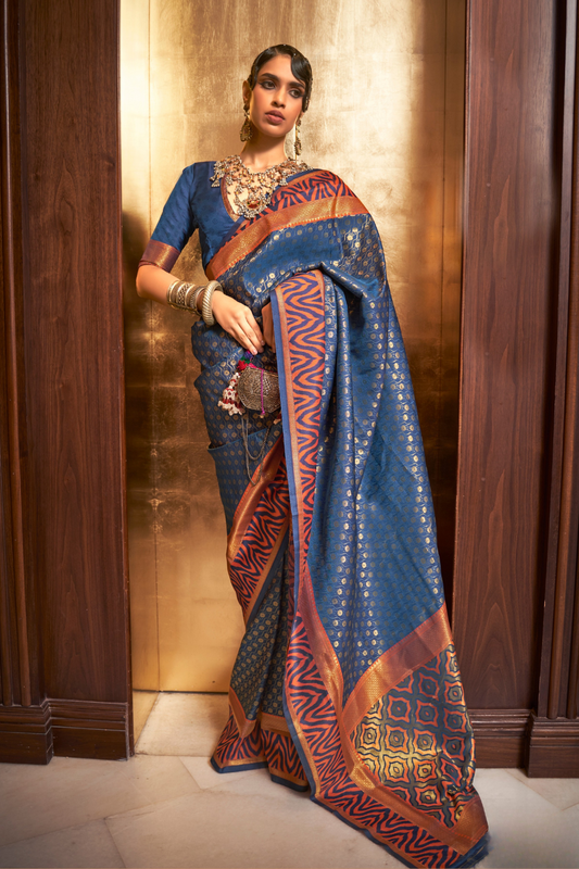 Elegant Handloom Saree with Traditional Zari Weaving