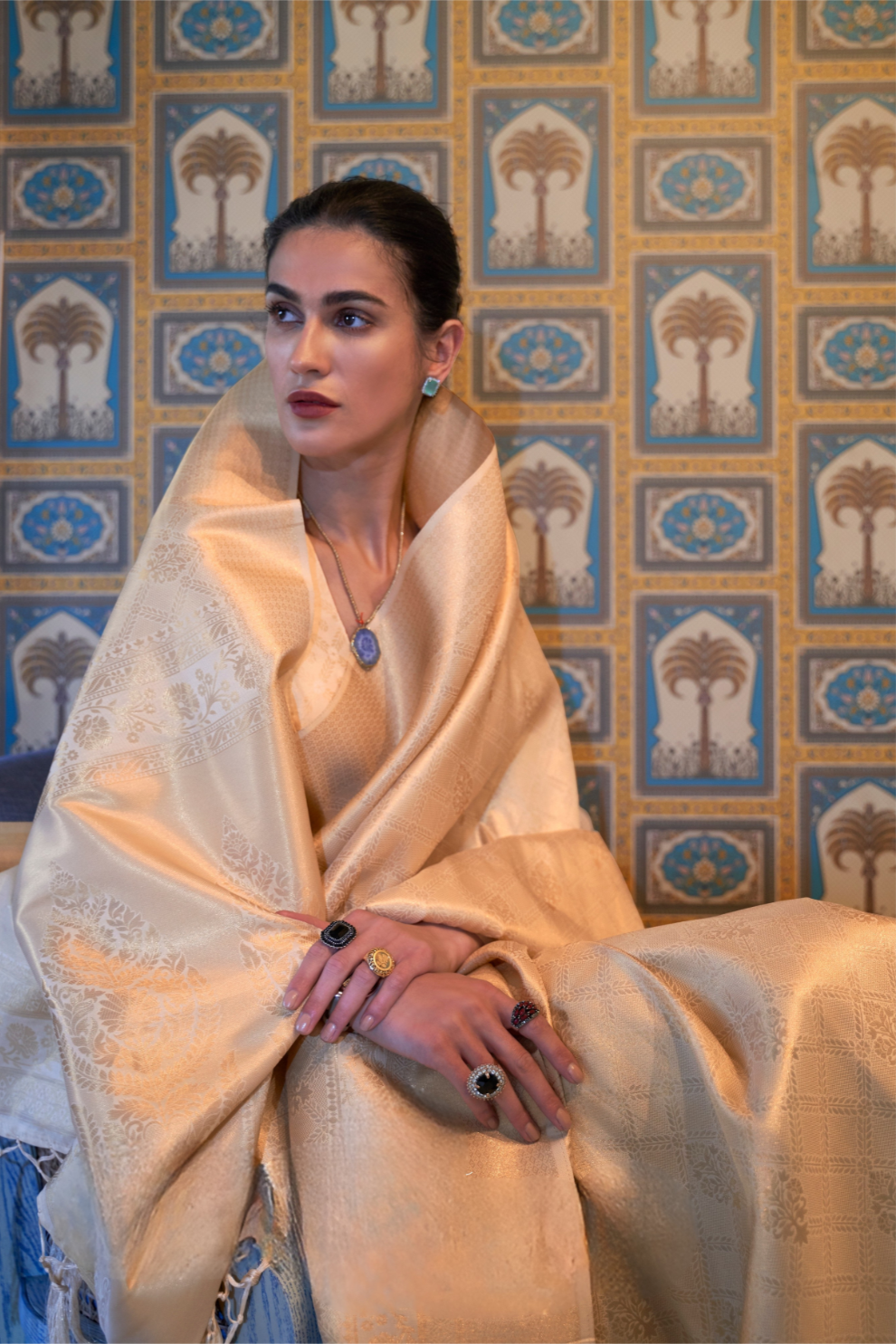 Classic Kanjivaram Silk Saree with Traditional Zari Weaving