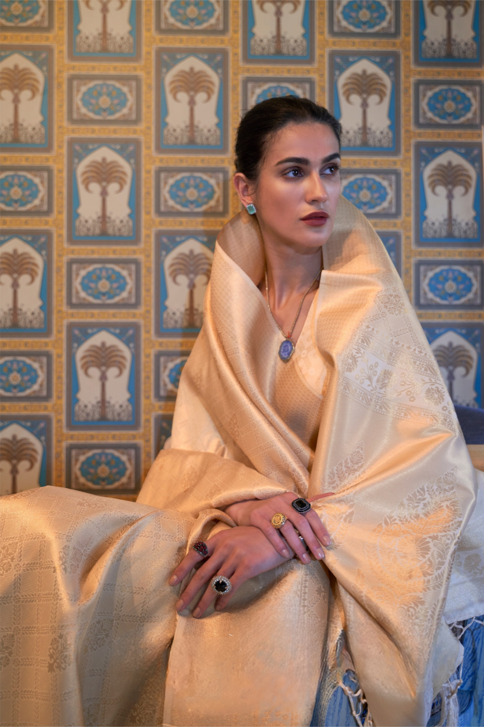 Classic Kanjivaram Silk Saree with Traditional Zari Weaving