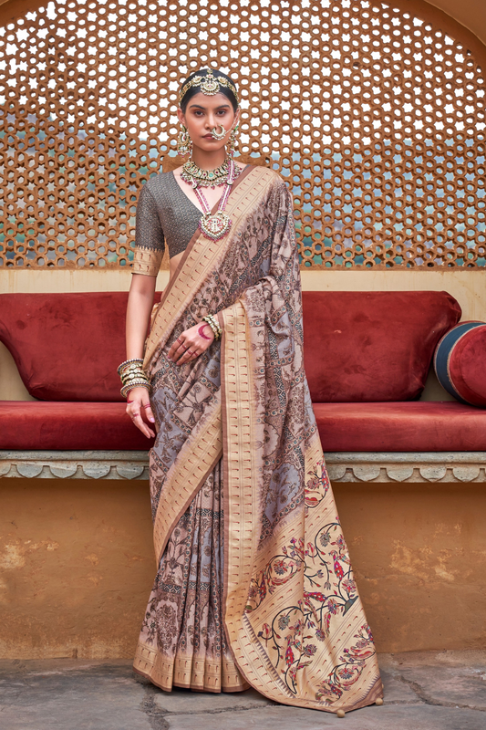 Graceful Digital Print Saree in Lightweight Viscose Silk