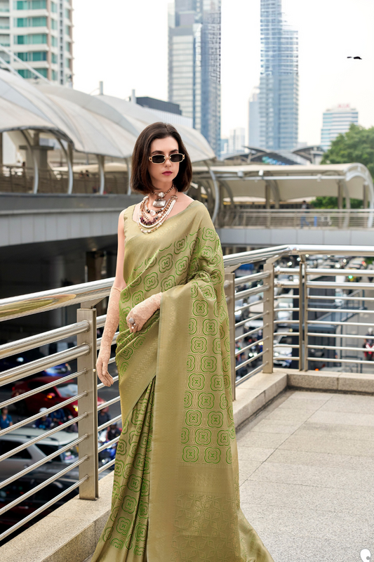 Handloom Kanchivaram Buttery Silk Saree with Rich Zari Weaving - LaVante Fashion